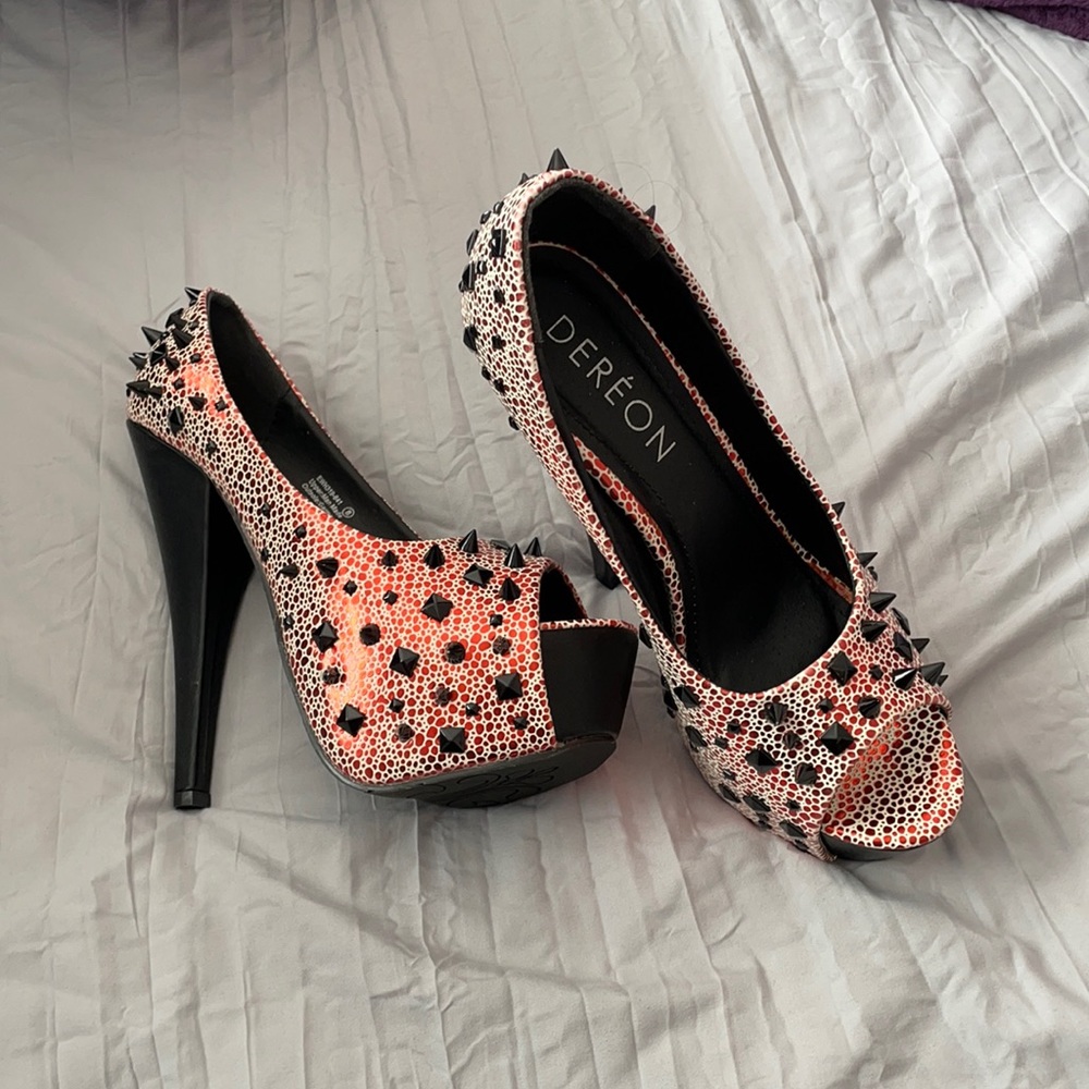 Red/black Deréon pumps size 8